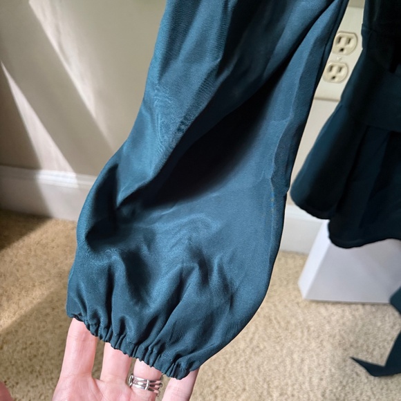 Marie Oliver Rare Silk Hunter Green Cross-front peplum blouse size XS - Picture 10 of 11